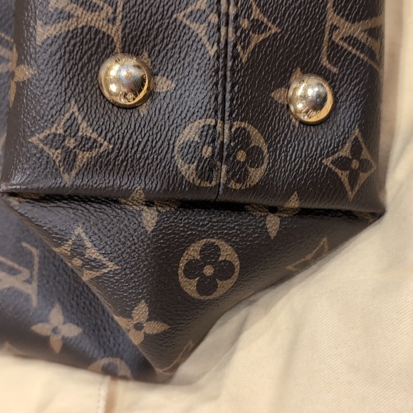 Authentic Louis Vuitton Monogram Melie Hobo Bag - Picture 4 of 11